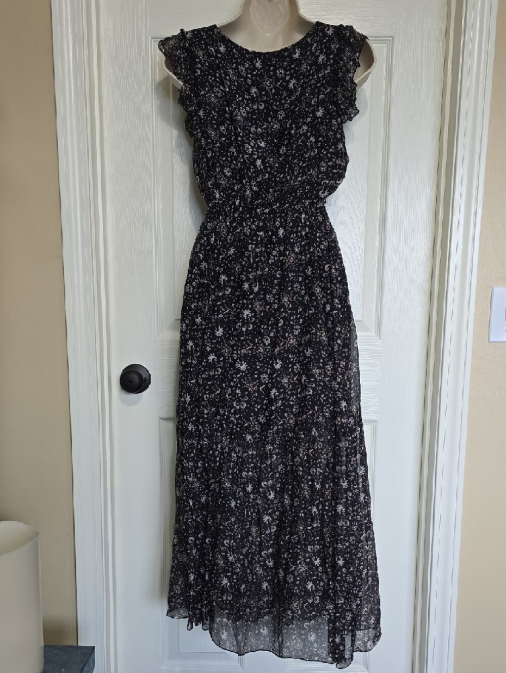 Floral Black Maxi Dress with Ruffle Cap Sleeves - Picture 3 of 16